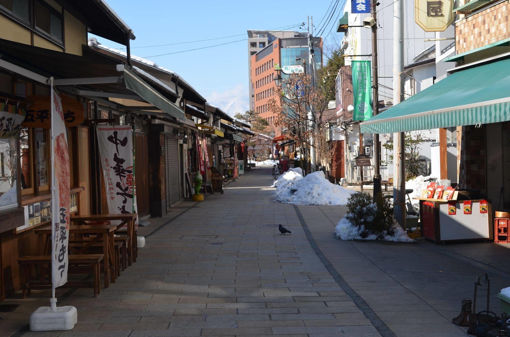 Southern Cross In Matsumoto Pensión Exterior foto